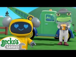 Honey, I'm Not Home | Gecko's Garage | Moonbug Kids - Play and Learn