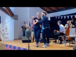 Blue Jeans Boogie Woogie by Sondre, Tanya and Silvan Zingg!