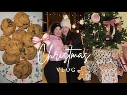 family dinner, wrapping gifts & baking cookies! 🍪🎀🎄☃️ VLOG