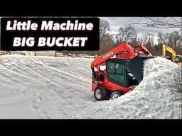 Plowing a Parking Lot | Kubota SSV 65