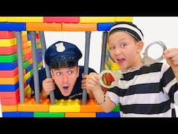 Senya and Dad Play Lego Prison in real life