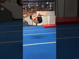 HOW DID HE DO THAT 🤯👀 #flow #gymnastics