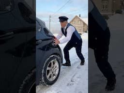 Bus driver saves girl in snowstorm