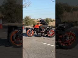 KTM 990 DUKE stunt bike in a drift test. #drift #stunt #stuntbikes