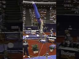 He did this with one hand…😱😱😱 #gymnast #shorts #olympics