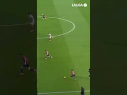 This from Raphinha 👆😳 #fcbarcelona #laligahighlights #Raphinha #shorts