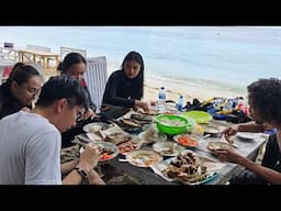 AKTIVITAS NELAYAN TRADISIONAL berburu Ikan, Diving dan Makan hasil buruan di Pantai