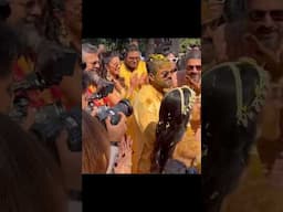 Priyanka Chopra DANCES At Her Brother's HALDI Function 😍 | #shorts #wedding #dance #bollywood