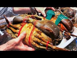 Japanese Street Food - GIANT MUD CRABS Cooked Two Ways Okinawa Seafood Japan