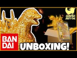 Bandai Movie Monster Series GOLD Godzilla Minus One Figure - UNBOXING!