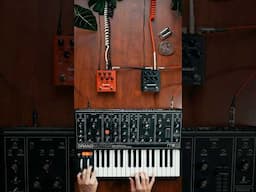 How to add Depth to Moog Grandmother Synth with Pedals