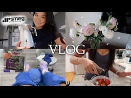 VLOG | farmer's market, smeg kettle, staying busy, & my new dining table!