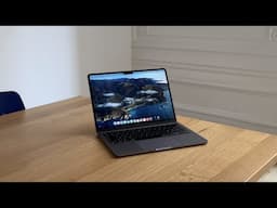 New M2 MacBook Air Space Gray Unboxing and First Impressions !