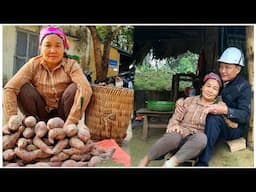 Lien is happy with her lover after harvesting sweet potatoes to sell.