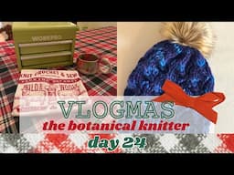 Day 24 VLOGMAS - winter walk + Crescent Beanie + secret santa +