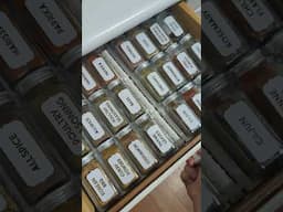 DIY Spice Drawer Organizer, Cricut Labels + 3D Printed Tray!