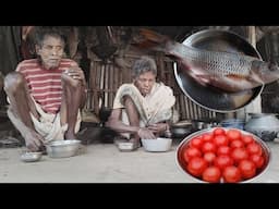 99 years old grandma how to cook FISH CURRY and eating with her husband || poor traditional life