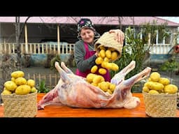 Grandma's Interesting Way to Cook Potatoes Inside a Whole Giant Lamb!