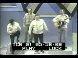 I'll Tell Me Ma - The Clancy Brothers & Louis Killen