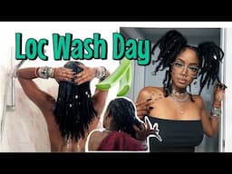 Loc Wash Day : A Moment of Self Care & Reflection