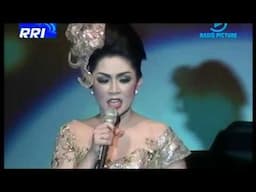 BENTANG MANGLAYANG,- BATRAWALI ( konser tanda cinta RIKA RAFIKA )