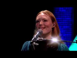 Freya Ridings - Weekends [Live on Graham Norton] HD