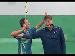 Badminton-Forehand Clear Correction-Put Your Elbow Backward Not Downward