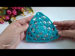 How to Crochet Triangle Granny Square (with highlights)