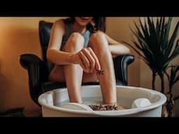 Just Sprinkle 13 Cloves into a Foot Soak for Instant Pain Relief & Detox