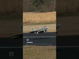 F-22A Raptor Turbulent Landing #aviation #rc #rcplane