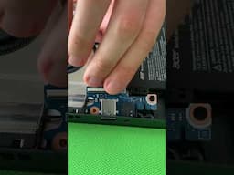 Removing the LCD screen panel from an Acer laptop