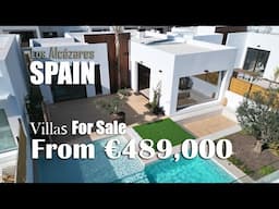 New villas on the first line of the golf club in Los Alcazares, walking distance to the beach