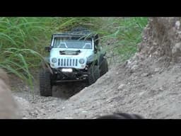 3 Axial SCX10 Crawling!!