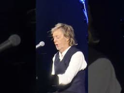 Paul McCartney responds to 'Olé, Olé, Olé' chant and jams along in Madrid #paulmccartney #thebeatles