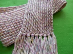 BEGINNER Crochet Scarf Tutorial | So Fast and So Easy .....One Row Repeat