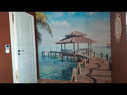 Guest room has tropical beach vibes  #Asianroomdesign #beachphotowallpaper #photowallsweden