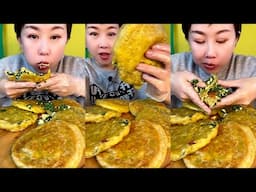 SPRING ONION AND EGG PIE 🧅🥚🥧EATING SHOW | ASMR | MUKBANG |