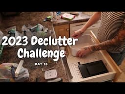 *NEW* 2023 House Declutter Day 18 // Kitchen drawer Organization // Junk Drawer Set up