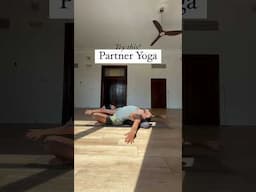 Send this to someone you want to stretch with today! 💌 #yogarenew #partneryoga #spinalhealth #yoga