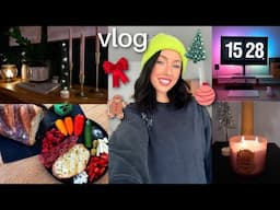 I chopped off my hair, new desk setup, holiday haul 🎄 fitness ring (that's not oura) / VLOG