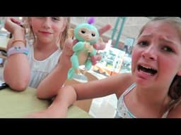 Fingerlings Baby Monkeys by Wowwee