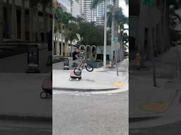 BMX vs Delivery Robot #alfgang #bmx #robot