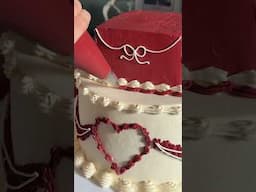 St Valentines themed cake design 🥰♥️🌹