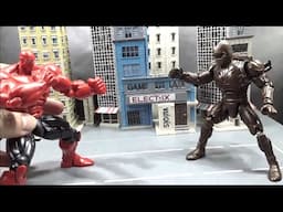 Red Hulk vs Hulkbuster