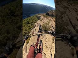 #PROVENCE ☀️ Scouting new places 👌 #Cave #line #Cliff #ride #mtb