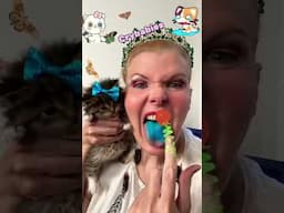 #SweetTooth #Medusa #CynthiaBeaumont #Cringe #Candy #ASMR #Funny #Cat