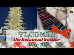 Day 21 VLOGMAS - car knitting + tubing + Wisconsin adventures