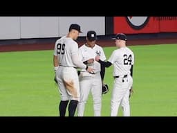 Rock-paper-scissors?! Aaron Judge & Juan Soto goofing around during the Yankees' clinch