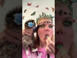 #SweetTooth #Medusa #CynthiaBeaumont #Cringe #Candy #ASMR #Funny #Cat