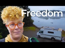 Freedom of Van life - Foraging, Freediving, Friends!